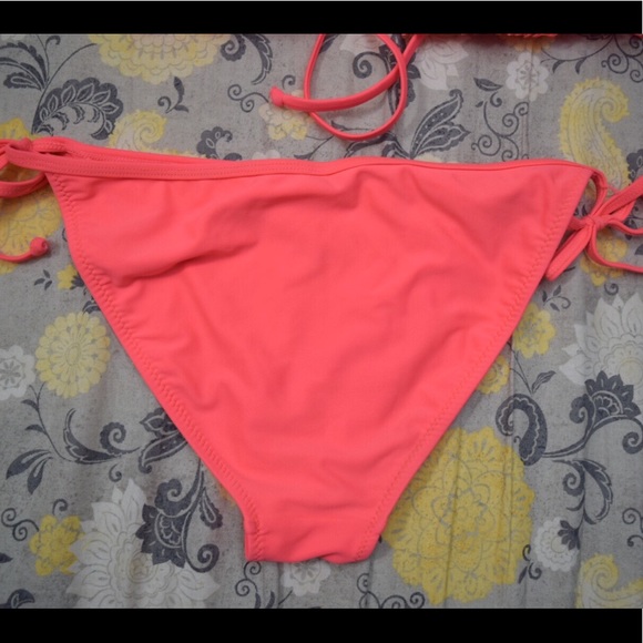 D’Amore Retro Bikini - Picture 6 of 8